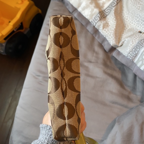 Coach green and tan wristlet - Picture 10 of 10